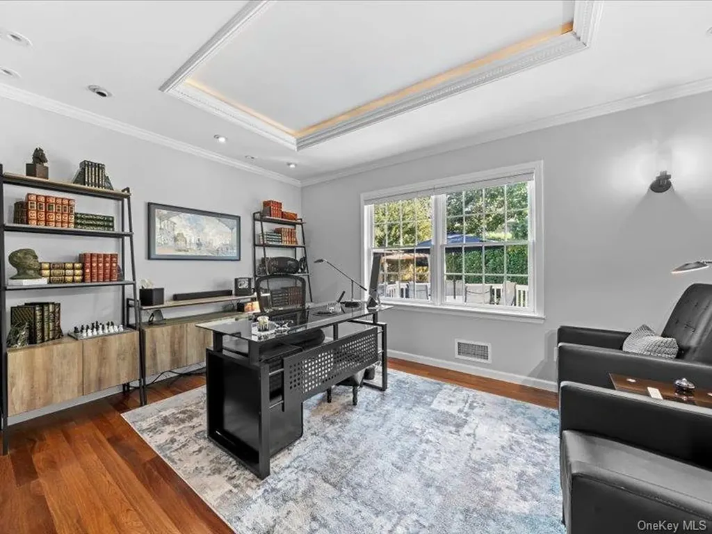156 Cabot Road Massapequa NY 11758