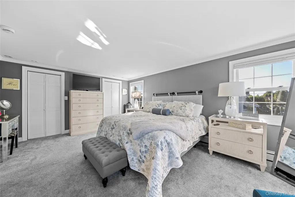 156 Cabot Road Massapequa NY 11758