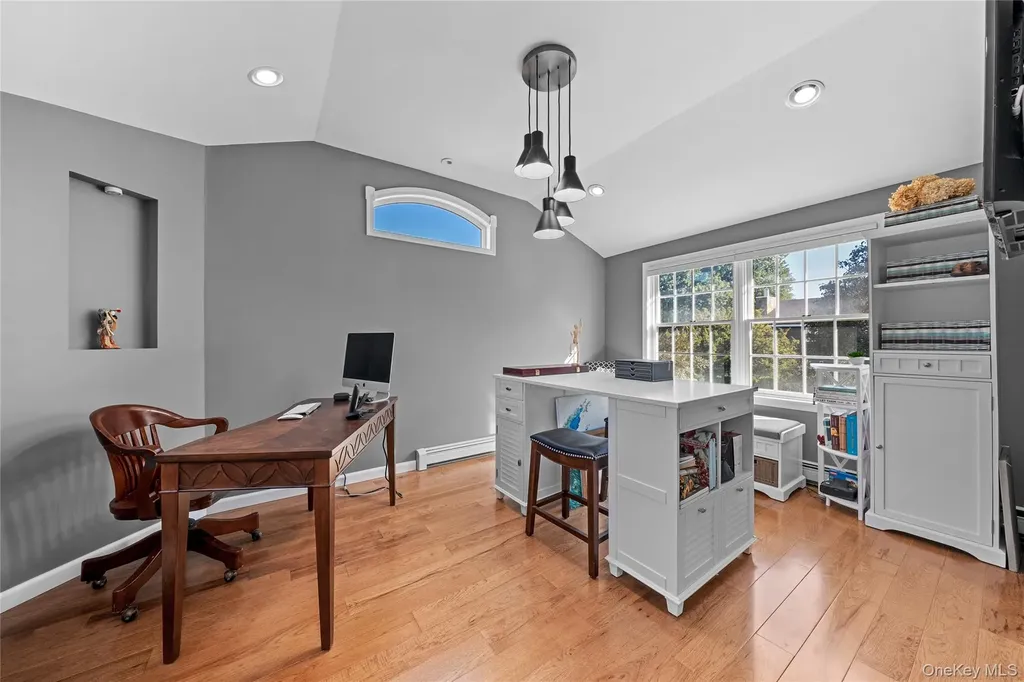 156 Cabot Road Massapequa NY 11758