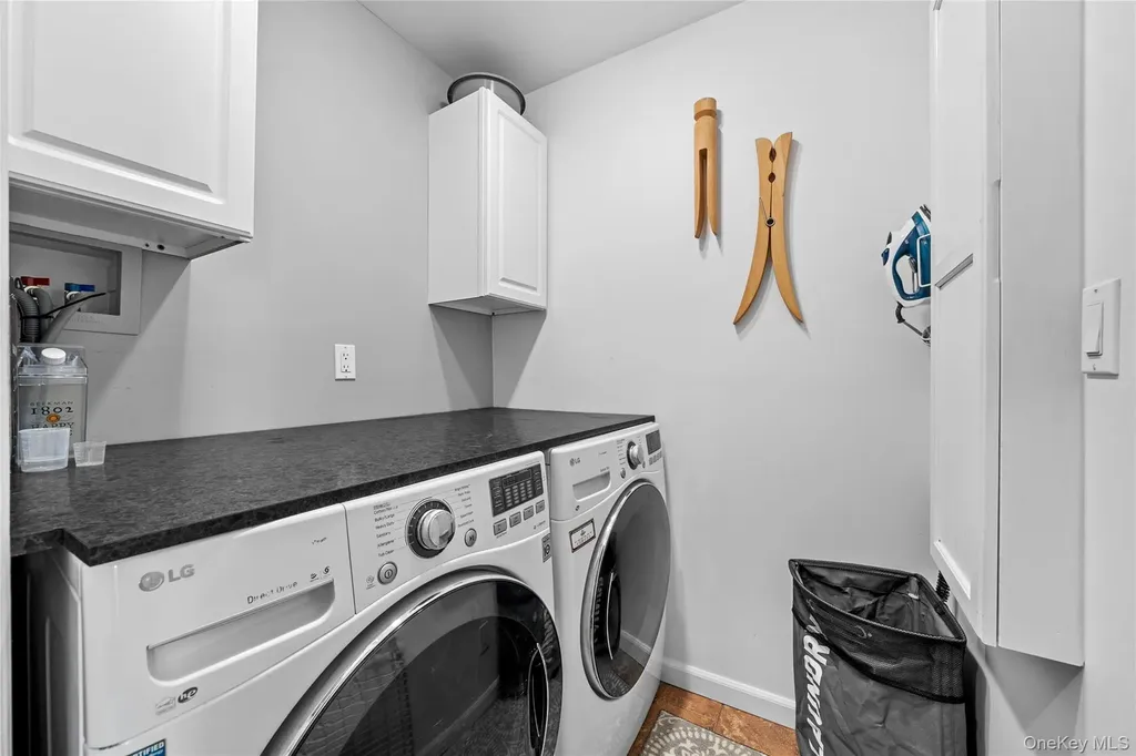 156 Cabot Road Massapequa NY 11758