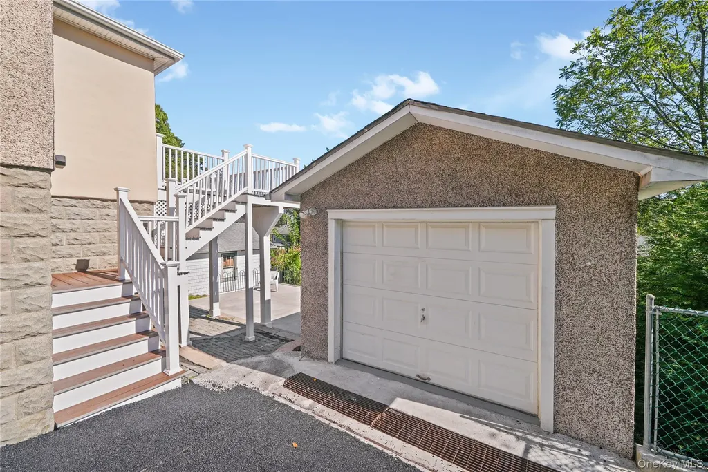 511 Decatur Avenue Peekskill NY 10566