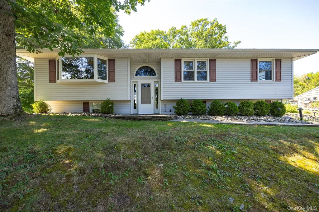 43 Briarcliff Avenue Poughkeepsie NY 12603