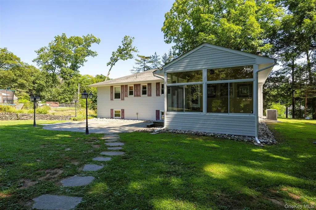 43 Briarcliff Avenue Poughkeepsie NY 12603