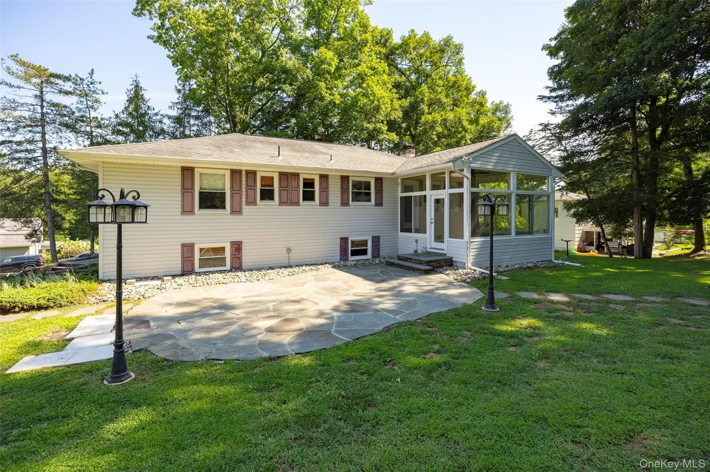 43 Briarcliff Avenue Poughkeepsie NY 12603