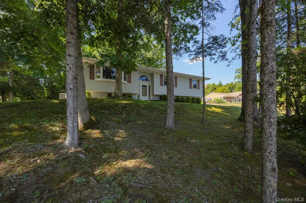 43 Briarcliff Avenue Poughkeepsie NY 12603