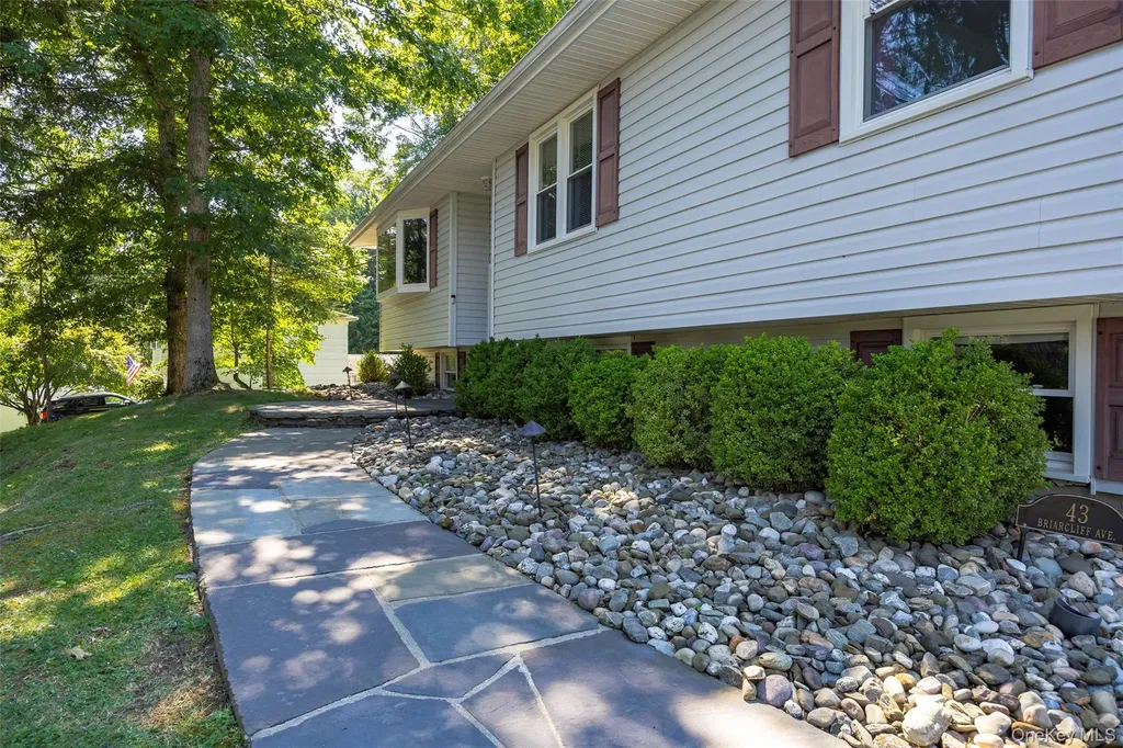 43 Briarcliff Avenue Poughkeepsie NY 12603