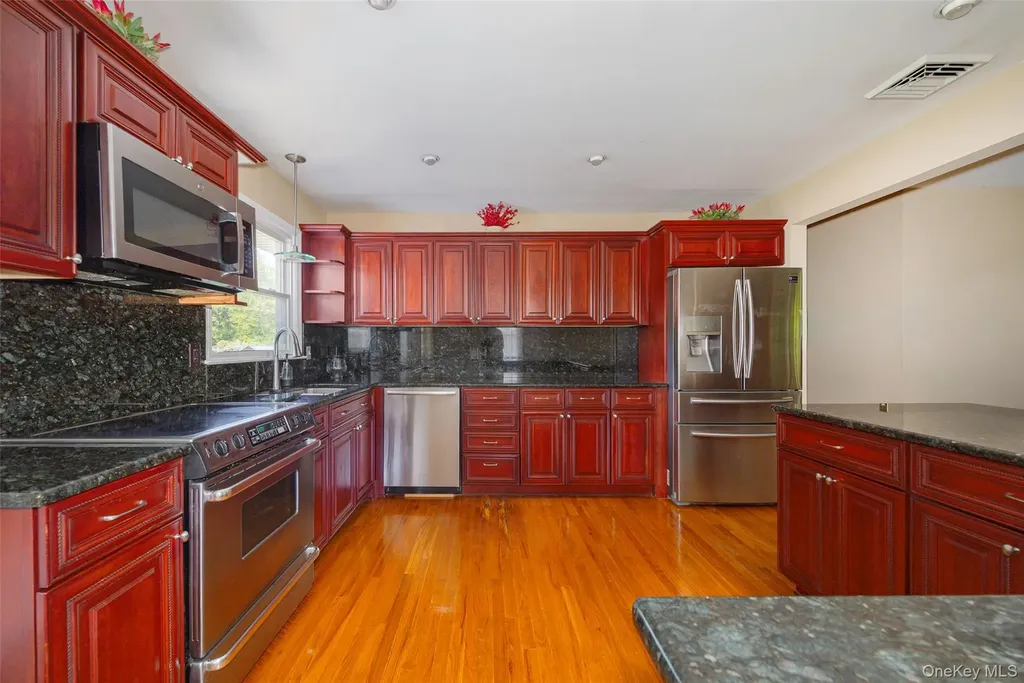 43 Briarcliff Avenue Poughkeepsie NY 12603