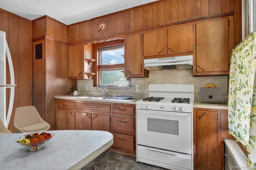 41 Carpenter Avenue Newburgh NY 12550