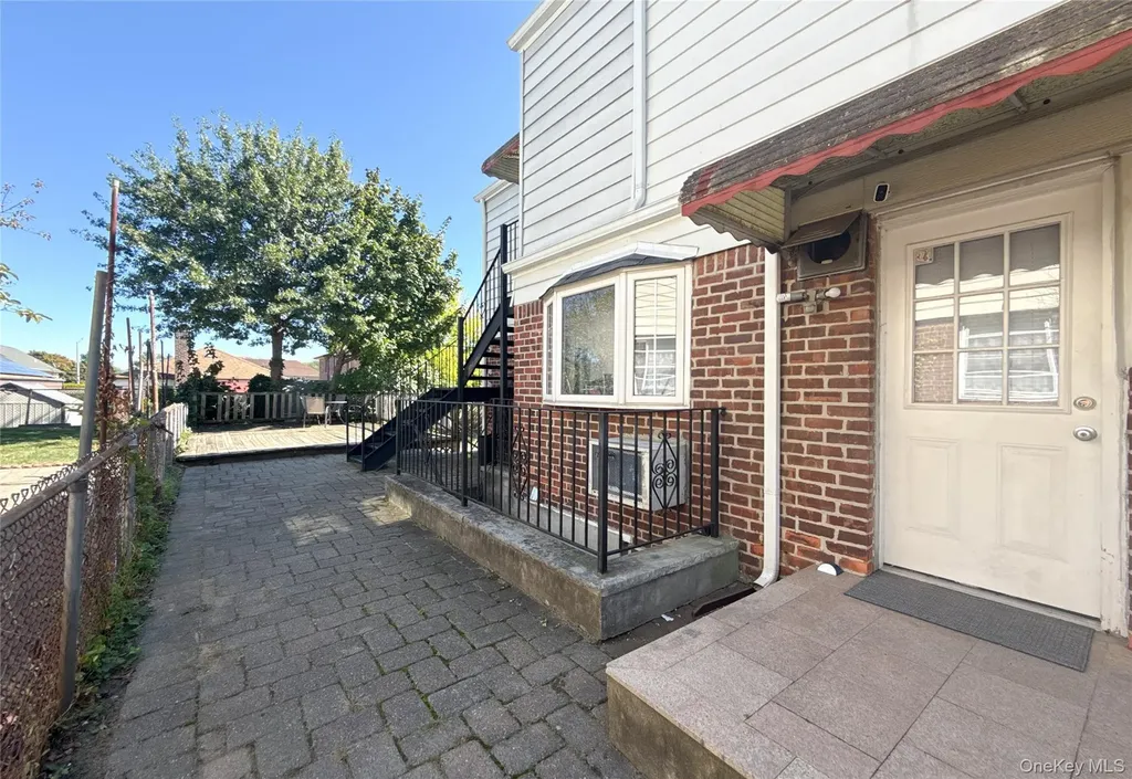 19005 48th Avenue Fresh Meadows NY 11365
