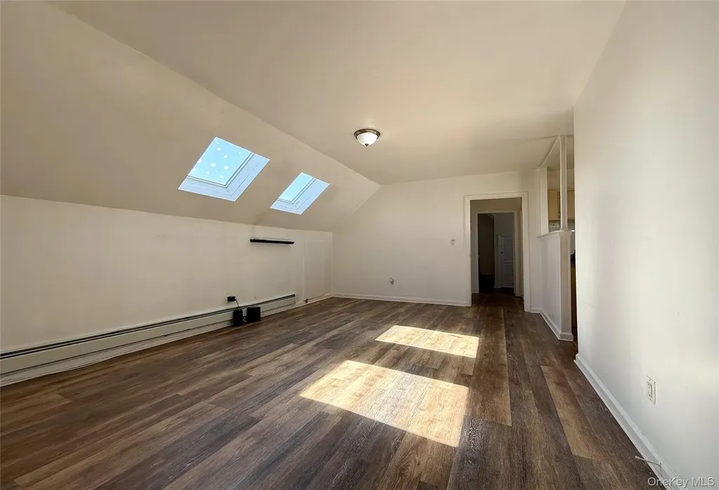 19005 48th Avenue Fresh Meadows NY 11365