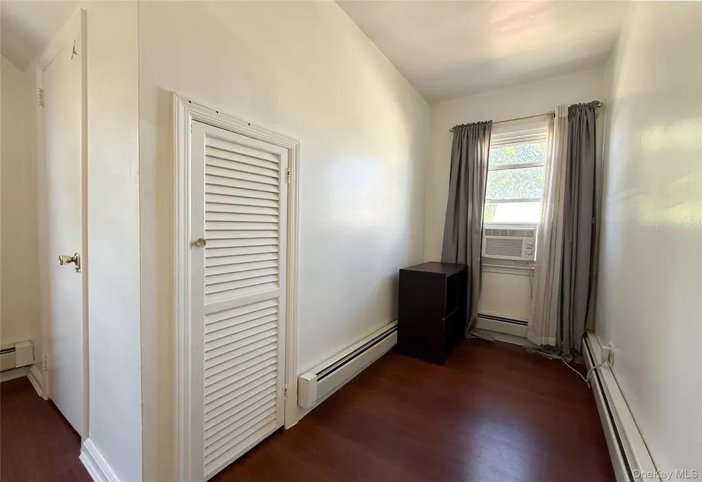 19005 48th Avenue Fresh Meadows NY 11365
