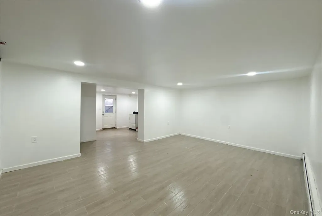 19005 48th Avenue Fresh Meadows NY 11365