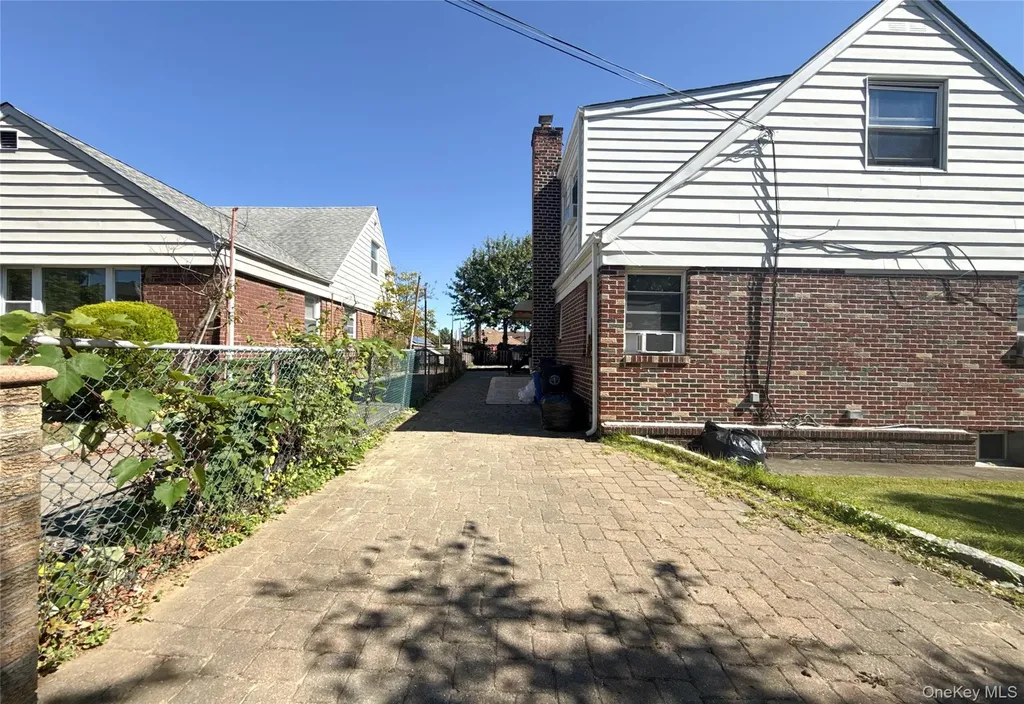 19005 48th Avenue Fresh Meadows NY 11365