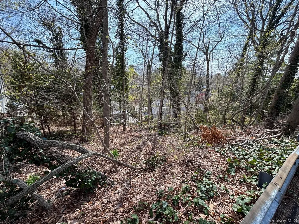 Glades Way Huntington NY 11743