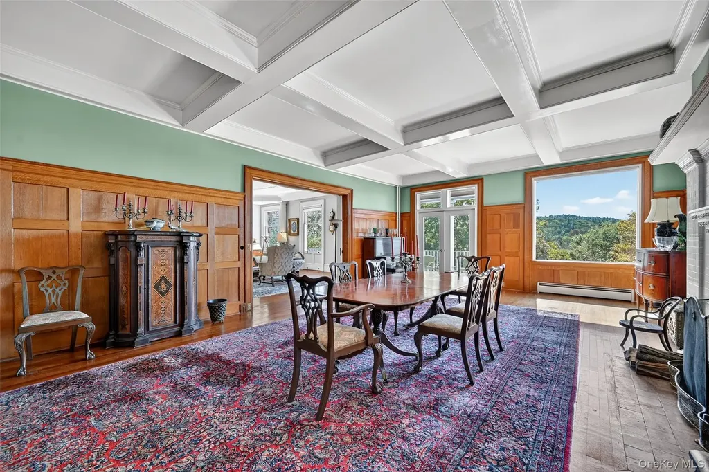 74 Tower Hill Loop E Tuxedo Park NY 10987