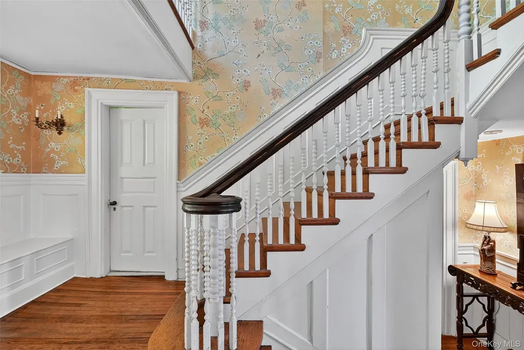 74 Tower Hill Loop E Tuxedo Park NY 10987