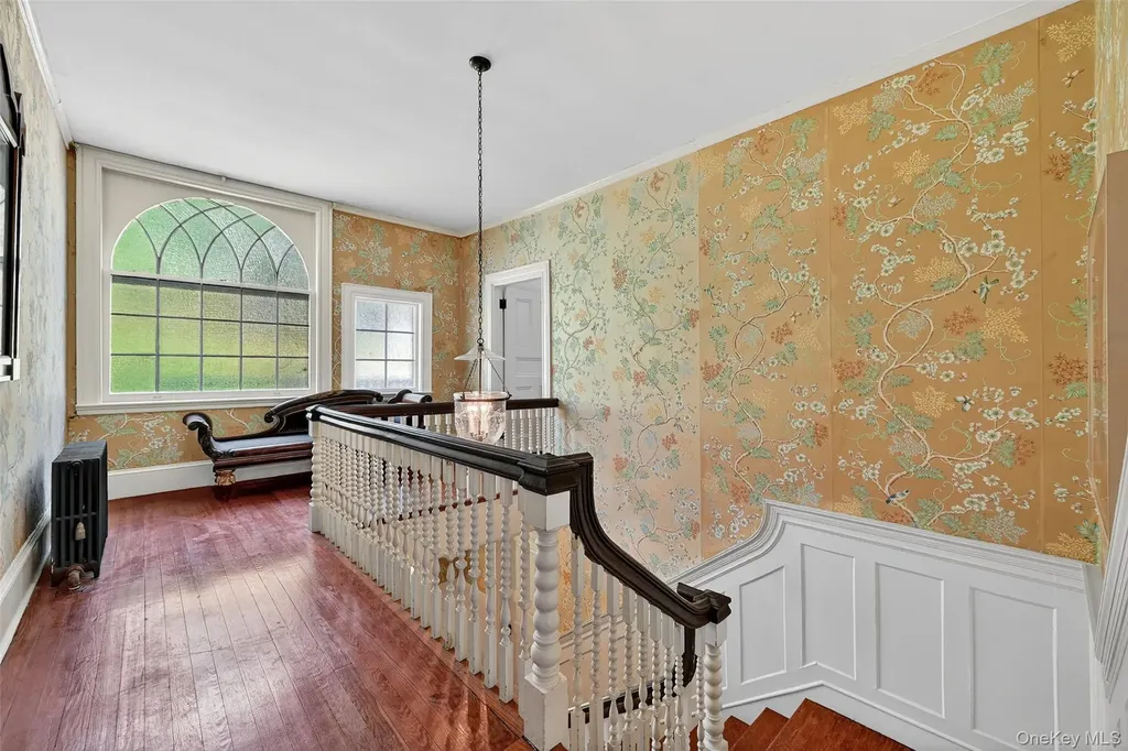 74 Tower Hill Loop E Tuxedo Park NY 10987
