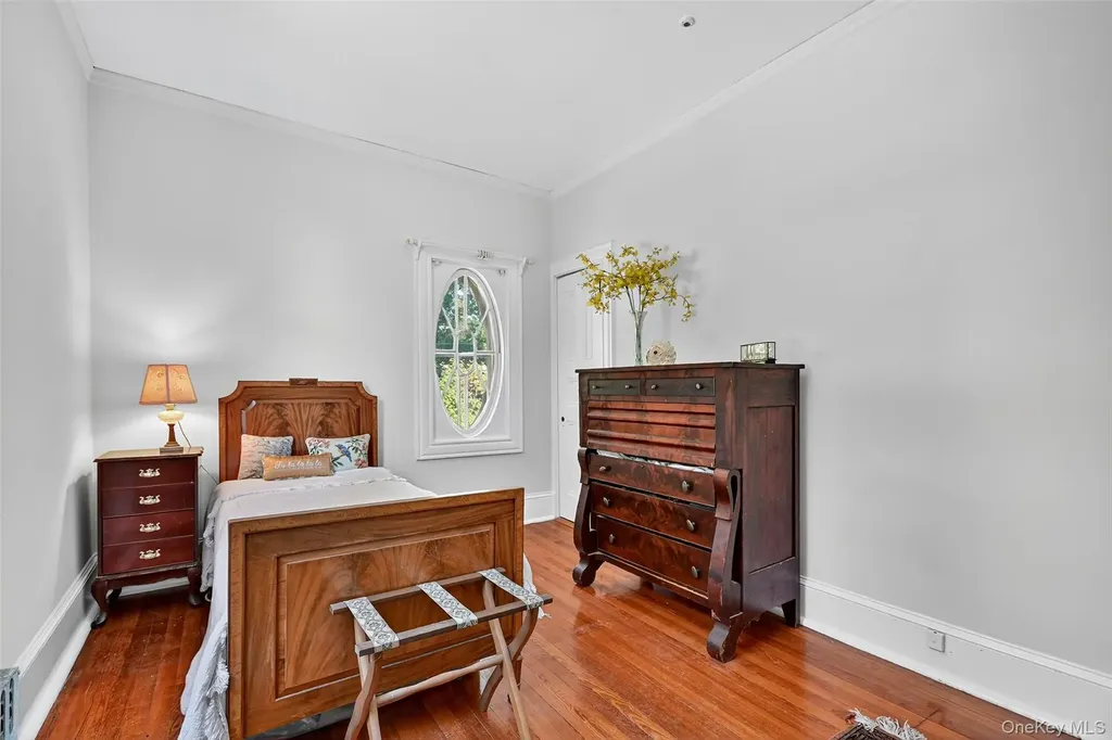 74 Tower Hill Loop E Tuxedo Park NY 10987