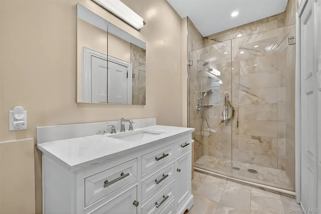 74 Tower Hill Loop E Tuxedo Park NY 10987