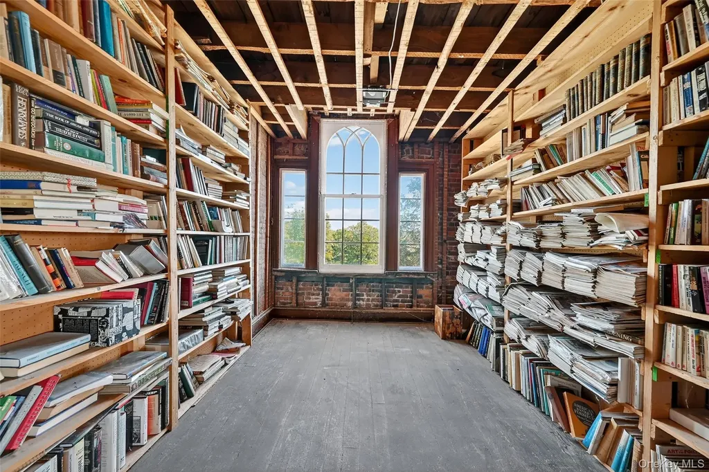 74 Tower Hill Loop E Tuxedo Park NY 10987