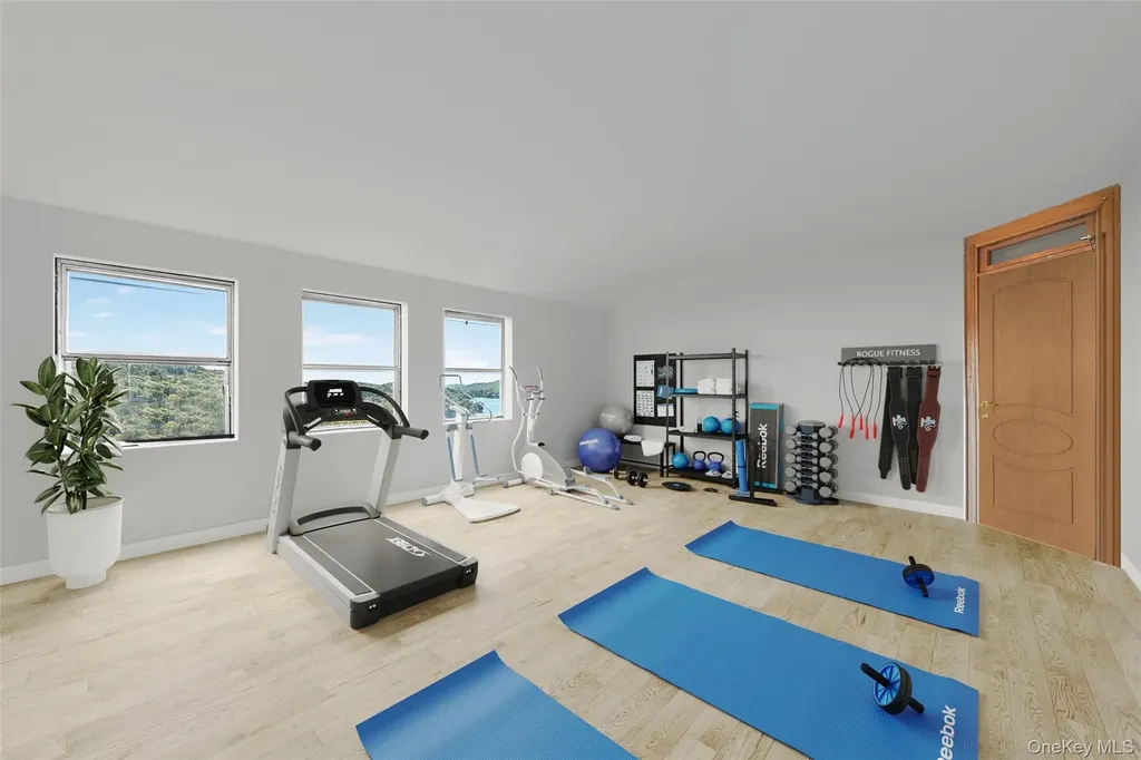 74 Tower Hill Loop E Tuxedo Park NY 10987