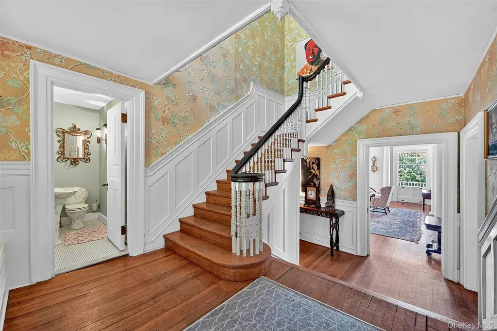 74 Tower Hill Loop E Tuxedo Park NY 10987