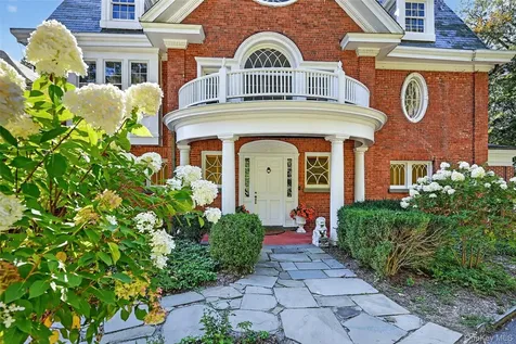 74 Tower Hill Loop E Tuxedo Park NY 10987