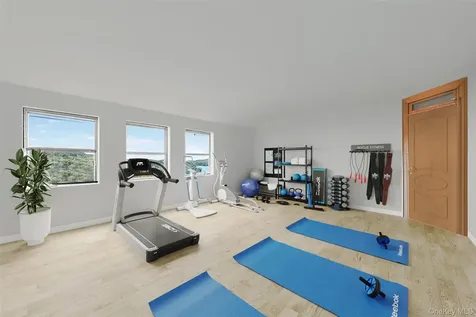 74 Tower Hill Loop E Tuxedo Park NY 10987