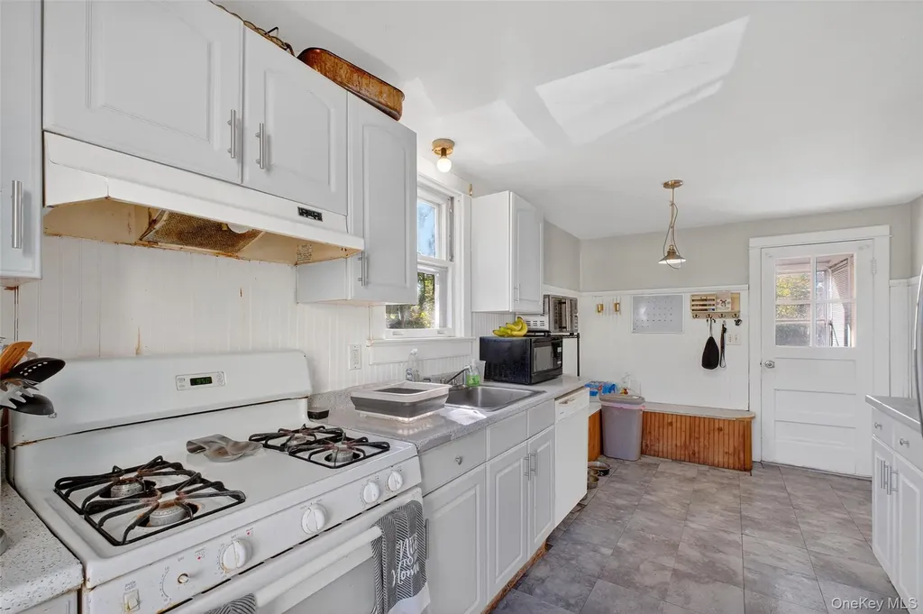 17 Fishkill Hook Road Hopewell Junction NY 12533