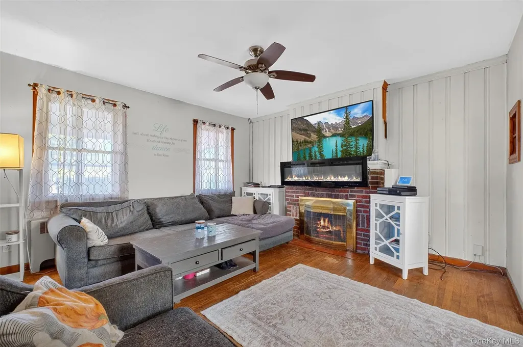 17 Fishkill Hook Road Hopewell Junction NY 12533