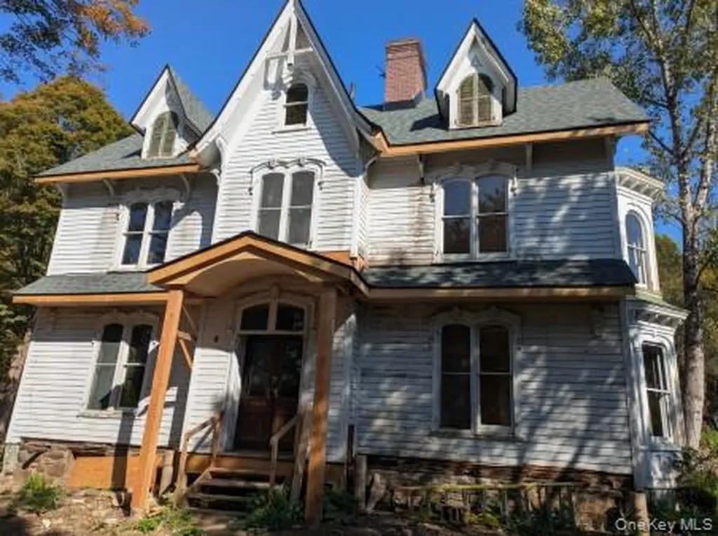 24 Reed Avenue Croton Falls NY 10560