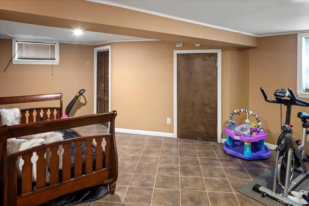 504 Saddle Ridge Road Woodmere NY 11598