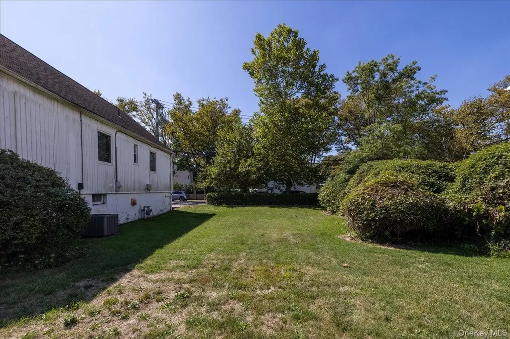504 Saddle Ridge Road Woodmere NY 11598