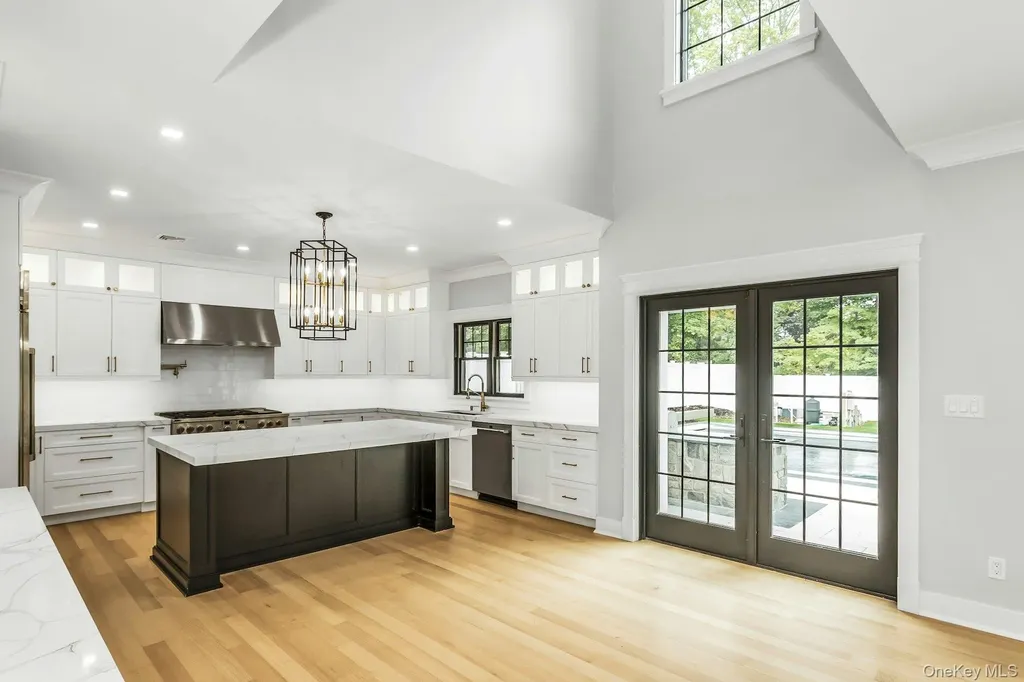 9 Hill Drive Glen Head NY 11545