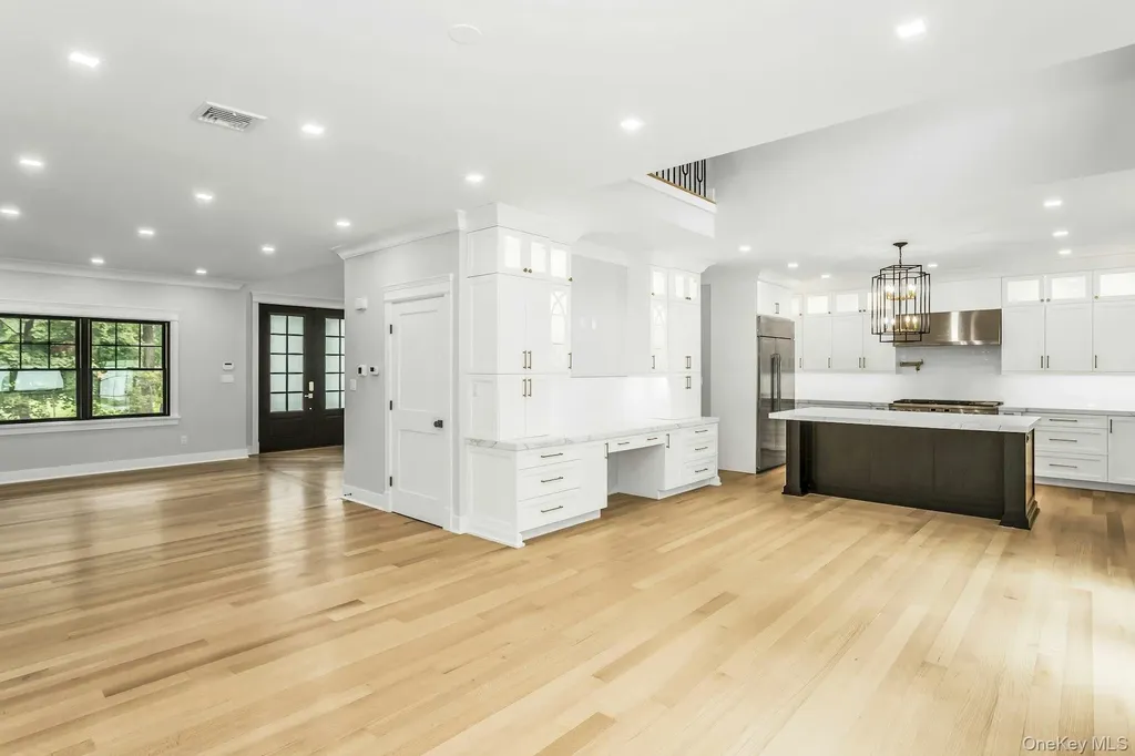 9 Hill Drive Glen Head NY 11545