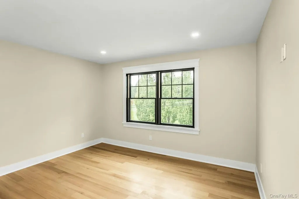 9 Hill Drive Glen Head NY 11545