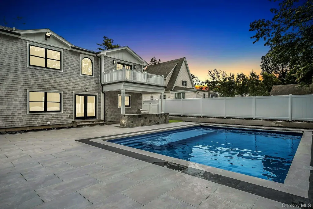 9 Hill Drive Glen Head NY 11545