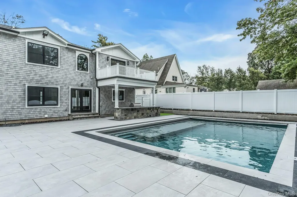 9 Hill Drive Glen Head NY 11545