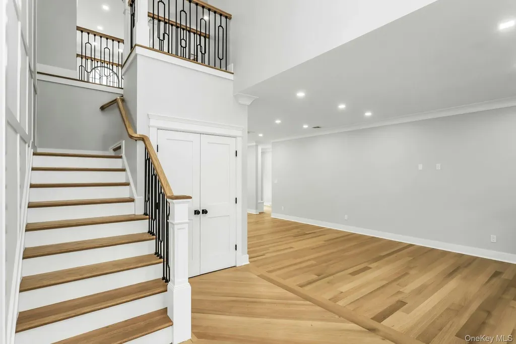 9 Hill Drive Glen Head NY 11545