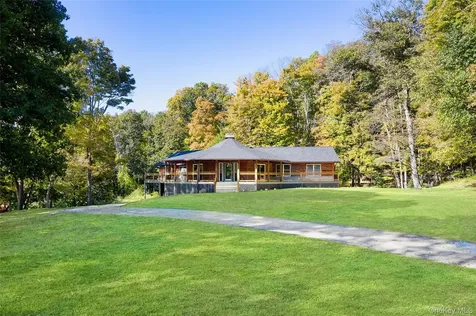 568 Oak Summit Road Millbrook NY 12545