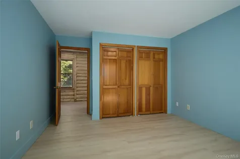 568 Oak Summit Road Millbrook NY 12545