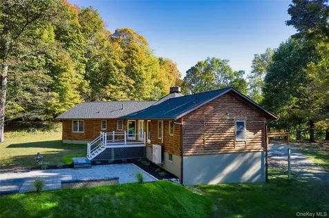 568 Oak Summit Road Millbrook NY 12545