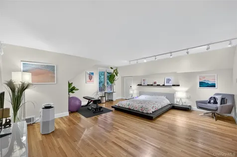 634 Park Avenue Huntington NY 11743