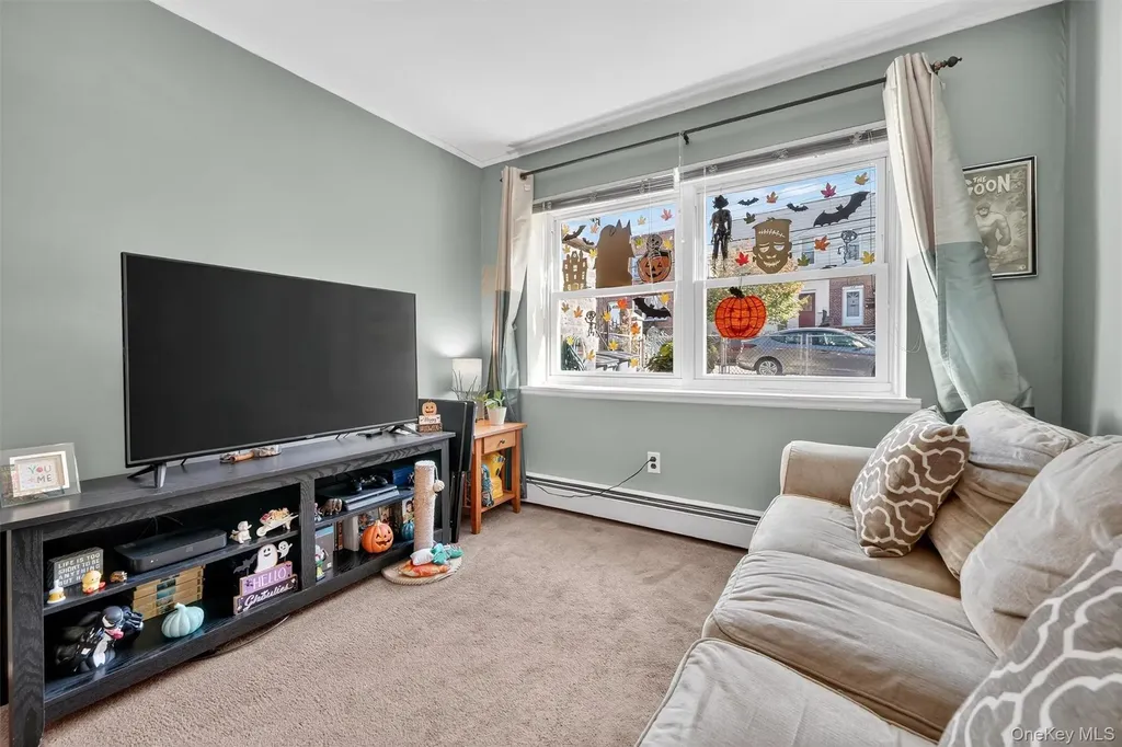 283 Calhoun Avenue Bronx NY 10465