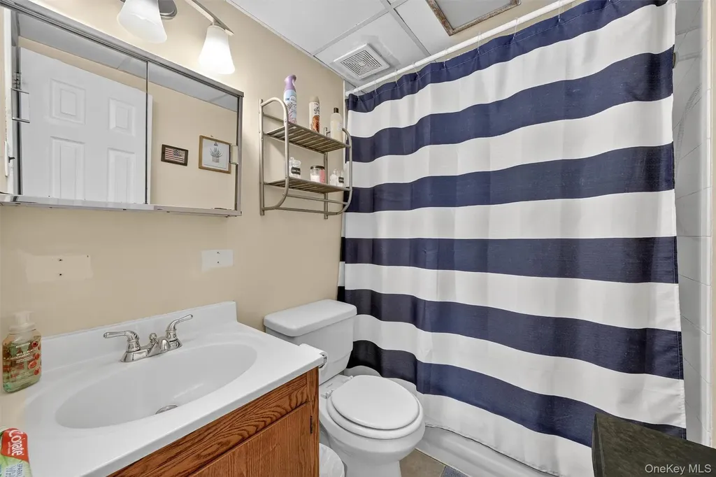283 Calhoun Avenue Bronx NY 10465