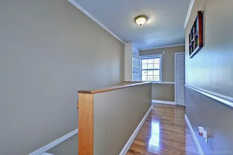 410 Mystic Way Bay Shore NY 11706