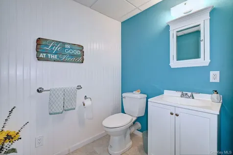 410 Mystic Way Bay Shore NY 11706