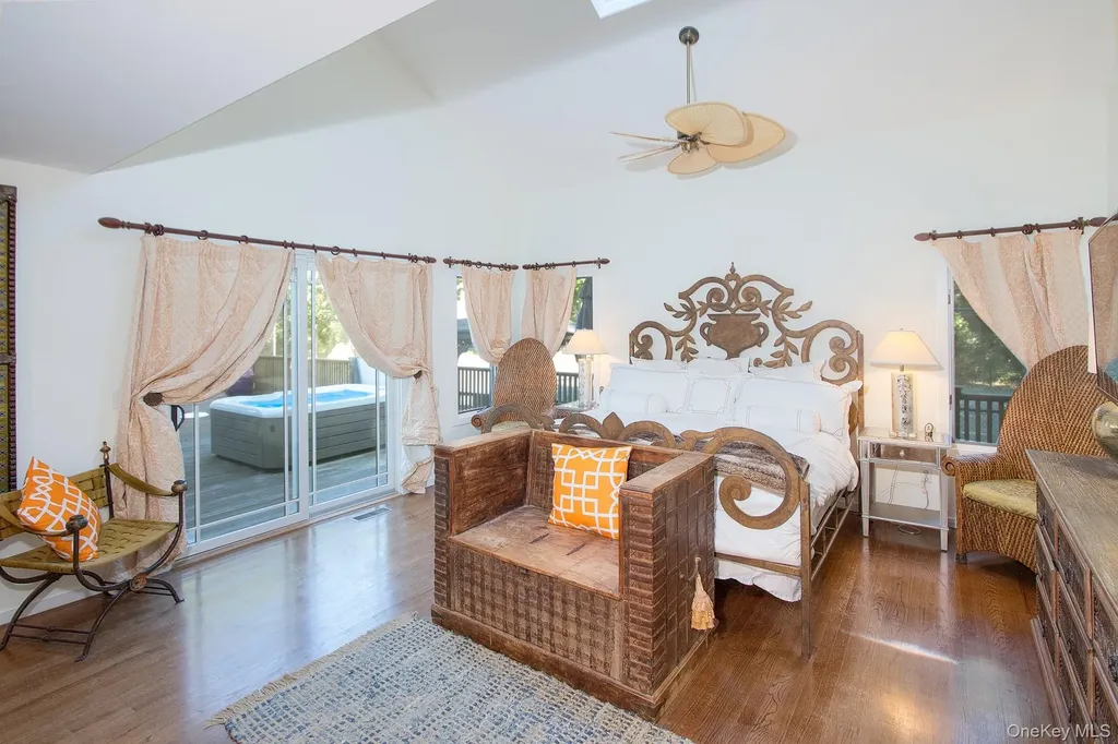 26 Quarter Court Westhampton NY 11977