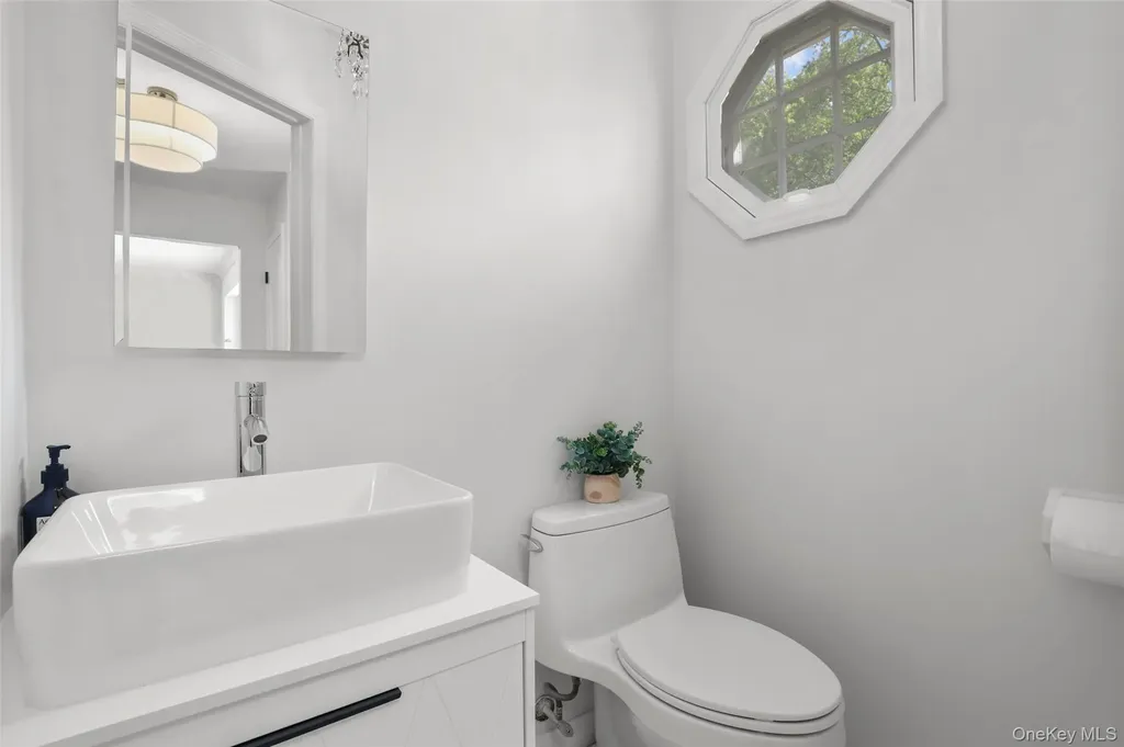 63 Underhill Road Scarsdale NY 10583