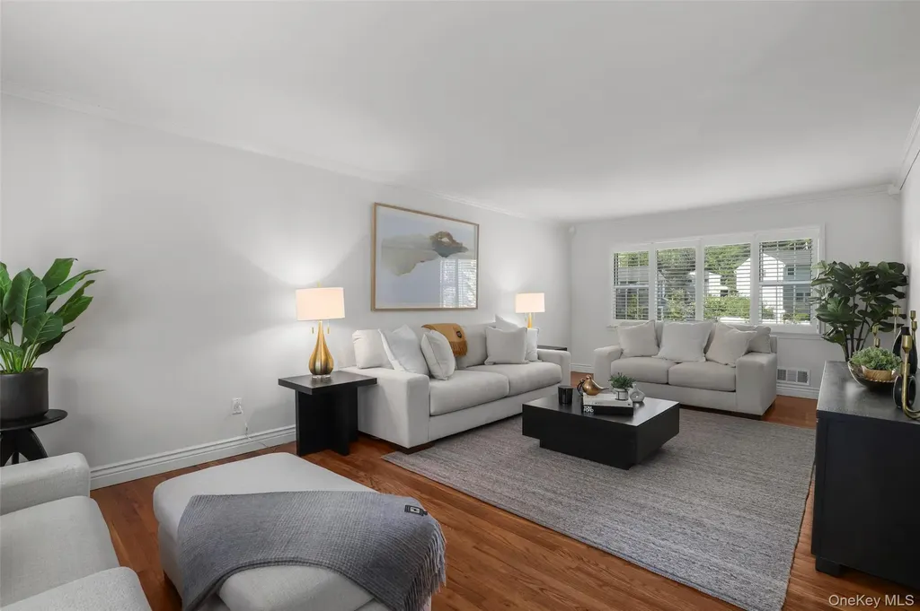 63 Underhill Road Scarsdale NY 10583